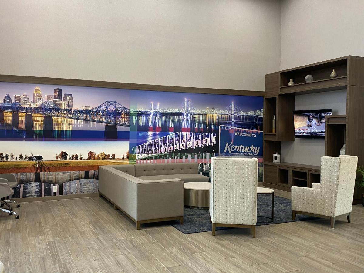 Clarion Pointe University/Expo ルイスビル エクステリア 写真