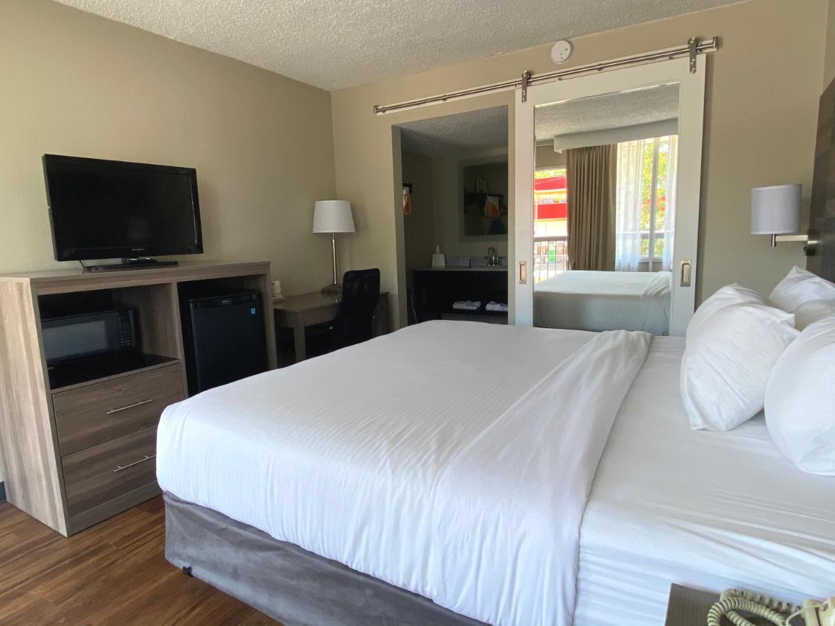 Clarion Pointe University/Expo ルイスビル エクステリア 写真