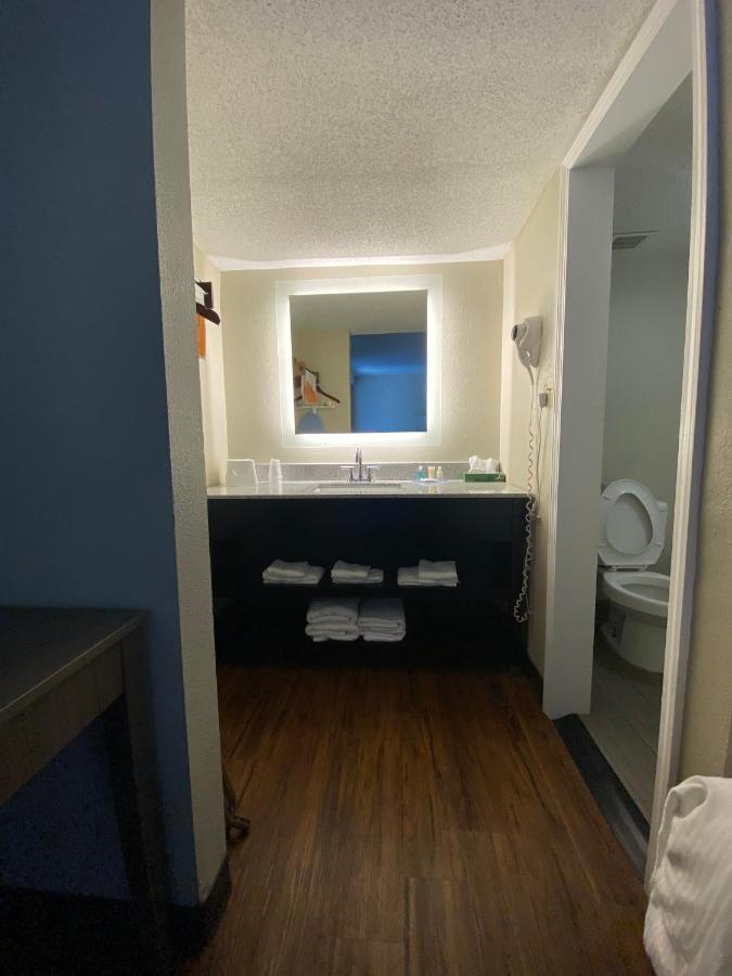 Clarion Pointe University/Expo ルイスビル エクステリア 写真